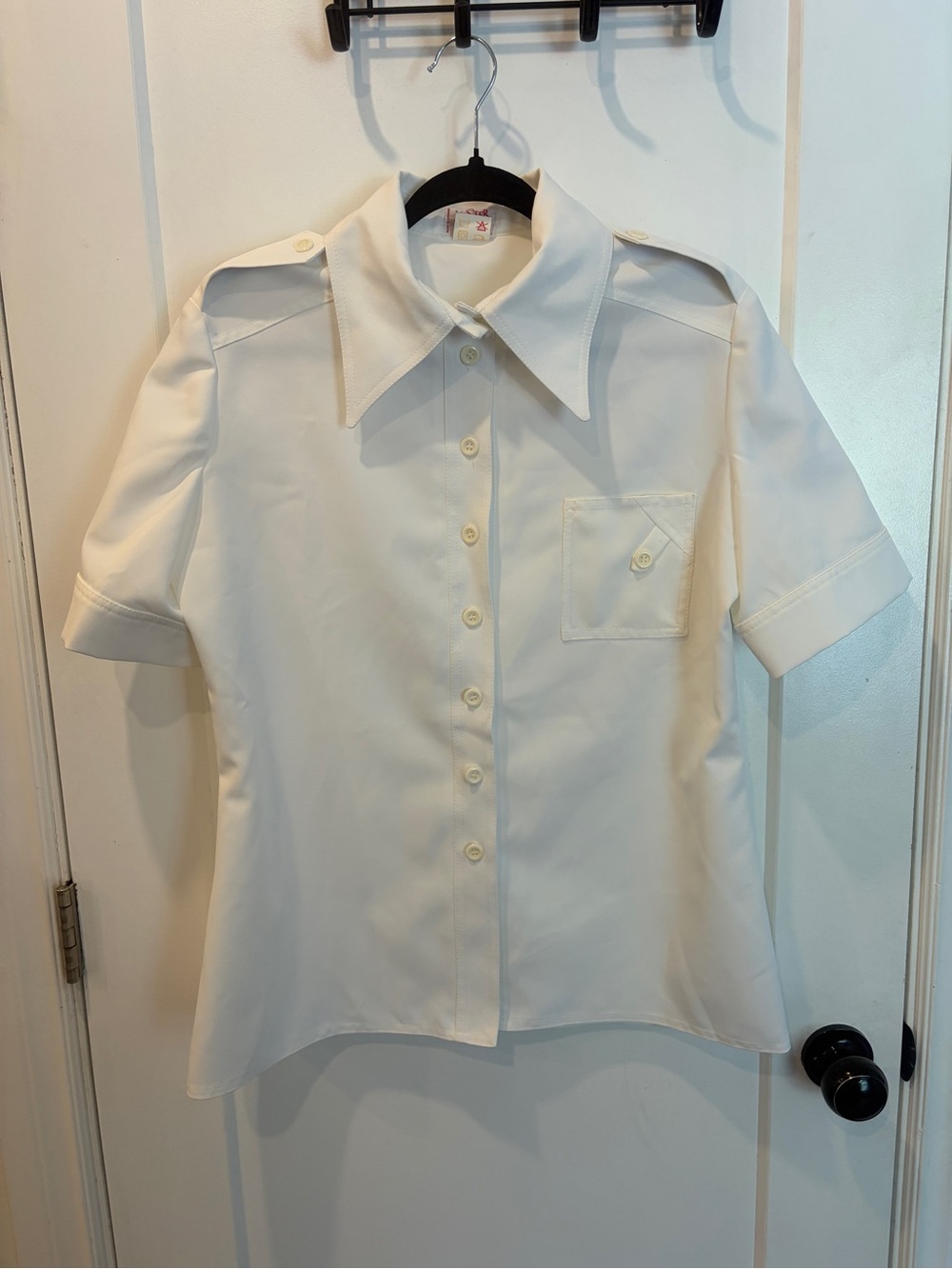 Vintage 70s Crisp Short-Sleeve White 
 Button-Up Shirt